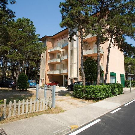 Pinetina Beach Bibione Bagian luar foto